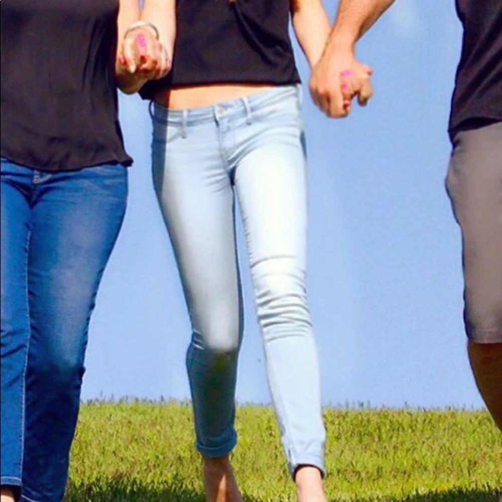 light wash skinny jeans